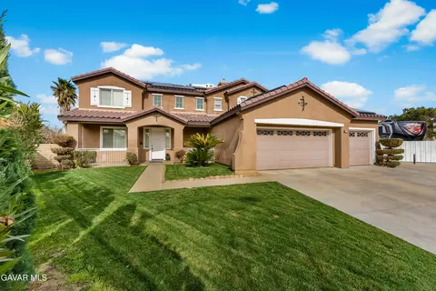 42321 Columbia Ct, Quartz Hill, CA 93536