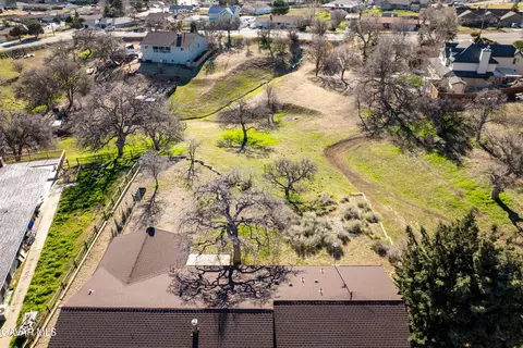 View/Area - 21312 Stage Dr, Tehachapi, CA 93561 photo 6 of 6