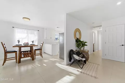 Entry Way - 21312 Stage Dr, Tehachapi, CA 93561 photo 1 of 1