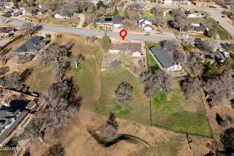 View/Area - 21312 Stage Dr, Tehachapi, CA 93561 photo 4 of 6