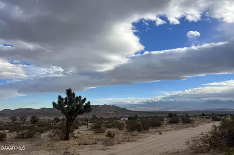 E Ave N-8, Palmdale, CA 93591 photo 15