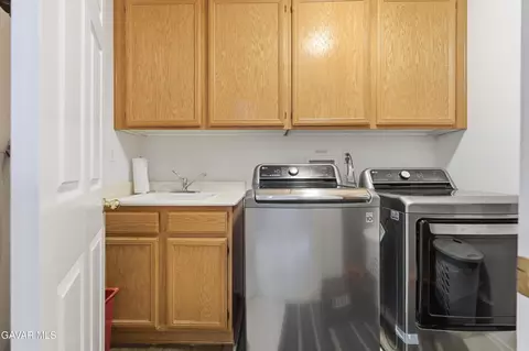 Other - 1616 Thomas Dr, Lancaster, CA 93535 photo 10 of 12