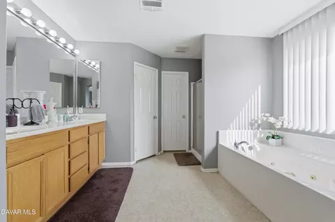 Other - 1616 Thomas Dr, Lancaster, CA 93535 photo 7 of 12