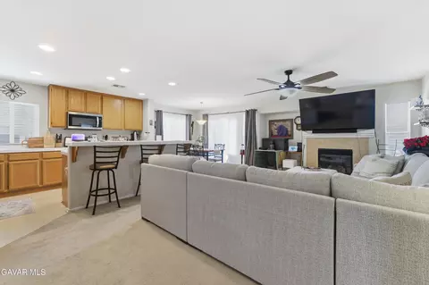 Other - 1616 Thomas Dr, Lancaster, CA 93535 photo 4 of 12