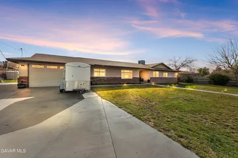 8954 Avenue T14 E, Littlerock, CA 93543