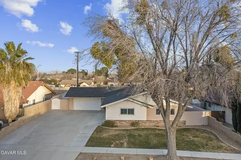 View/Area - 43860 Fenner Ave, Lancaster, CA 93536 photo 3 of 3