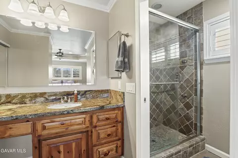 Bath - 43860 Fenner Ave, Lancaster, CA 93536 photo 3 of 3