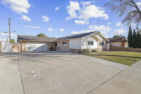 Exterior - 43860 Fenner Ave, Lancaster, CA 93536 photo 2 of 8