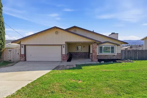 20812 Quail Springs Rd, Tehachapi, CA 93561