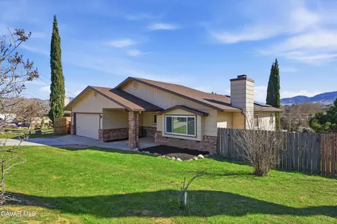 Exterior - 20812 Quail Springs Rd, Tehachapi, CA 93561 photo 4 of 9