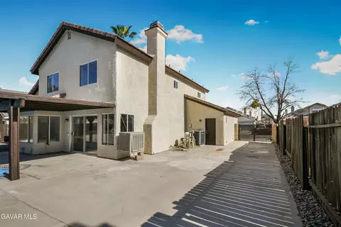 Exterior - 37717 49th St, Palmdale, CA 93552 photo 6 of 6