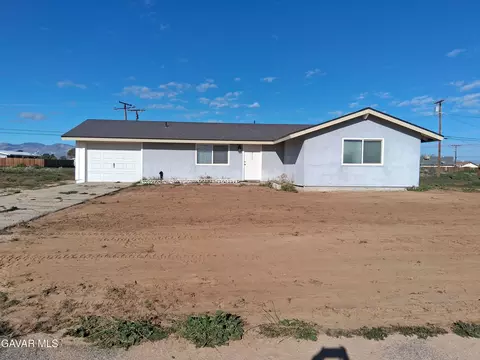 8757 Loop Blvd N, California City, CA 93505