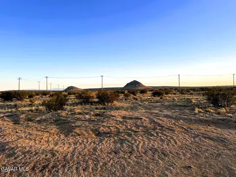 10616 Hamilton Way, California City, CA 93505