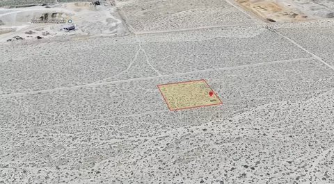 80 Th St E, Palmdale, CA 93552
