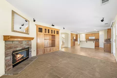 Living - 41647 Palermo Ct, Lancaster, CA 93536 photo 8 of 12