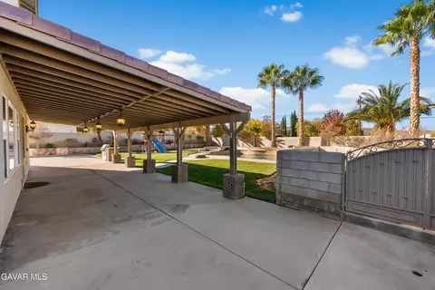 Exterior - 41647 Palermo Ct, Lancaster, CA 93536 photo 11 of 13