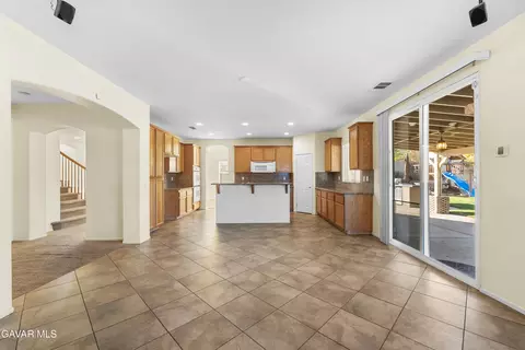 Entry Way - 41647 Palermo Ct, Lancaster, CA 93536 photo 3 of 4