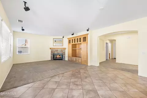 Living - 41647 Palermo Ct, Lancaster, CA 93536 photo 7 of 12
