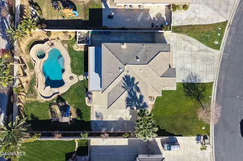 View/Area - 41647 Palermo Ct, Lancaster, CA 93536 photo 4 of 7
