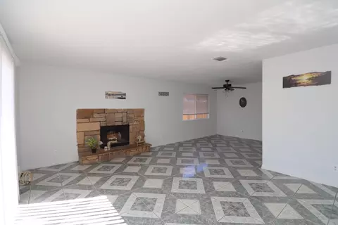 Living - 37334 E 55th St, Palmdale, CA 93552 photo 2 of 2