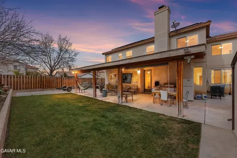 5522 Lighthouse Ln, Palmdale, CA 93552 photo 2