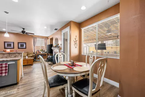 5522 Lighthouse Ln, Palmdale, CA 93552 photo 11