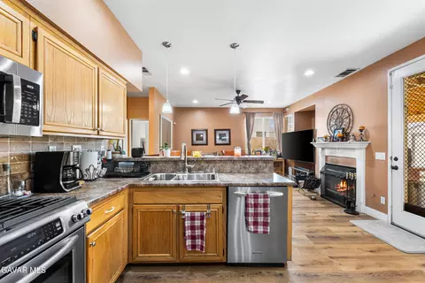 5522 Lighthouse Ln, Palmdale, CA 93552 photo 13