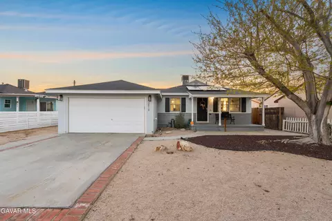 38719 21st St E, Palmdale, CA 93550