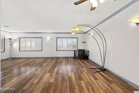 8332 Avenue E4 W, Lancaster, CA 93536 photo 9