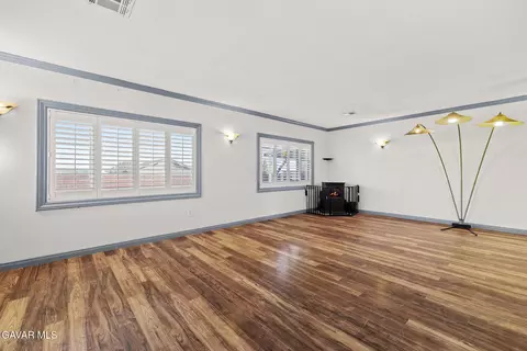 8332 Avenue E4 W, Lancaster, CA 93536 photo 5