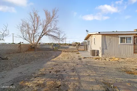 8332 Avenue E4 W, Lancaster, CA 93536 photo 30