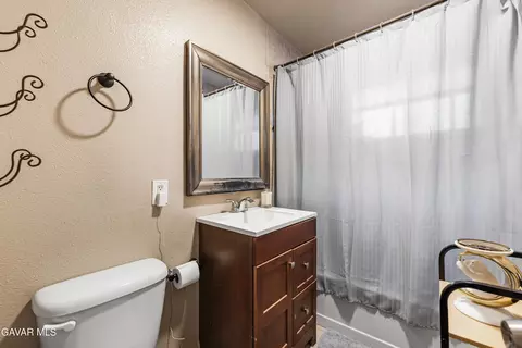 413 W 223rd St, Carson, CA 90745 photo 23
