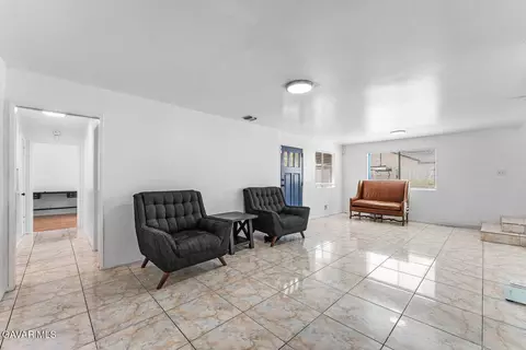 7431 Vanalden Ave, Reseda, CA 91335 photo 7