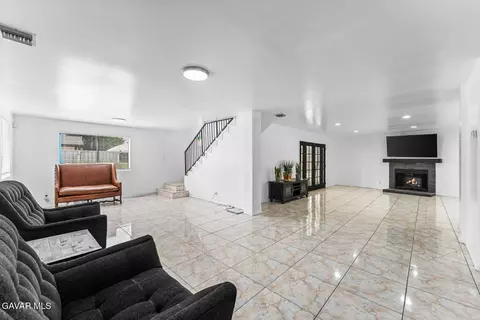 7431 Vanalden Ave, Reseda, CA 91335 photo 8