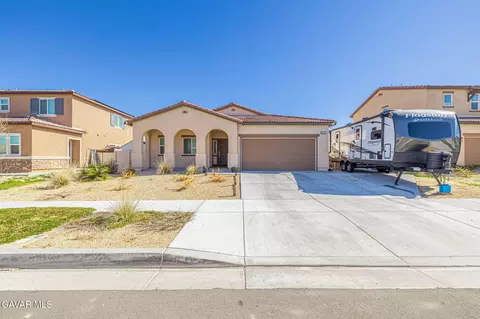 44302 Marbella St, Lancaster, CA 93536 photo 2