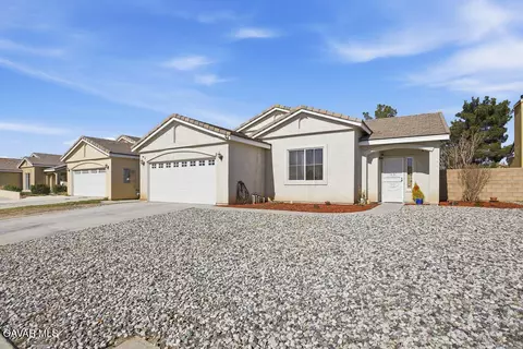 751 Pino Ave, Lancaster, CA 93535 photo 2