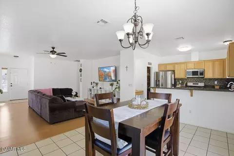 751 Pino Ave, Lancaster, CA 93535 photo 13