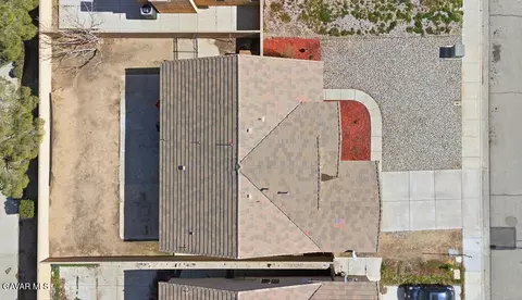 751 Pino Ave, Lancaster, CA 93535 photo 33