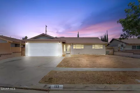 133 Avenue Q4 E, Palmdale, CA 93550