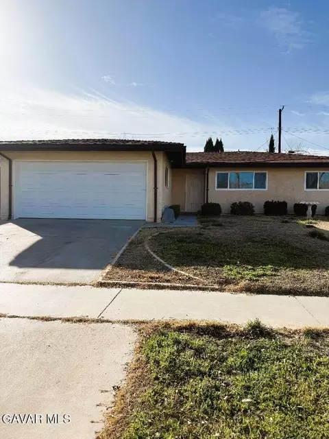 45303 Lorimer Ave, Lancaster, CA 93534 photo 1
