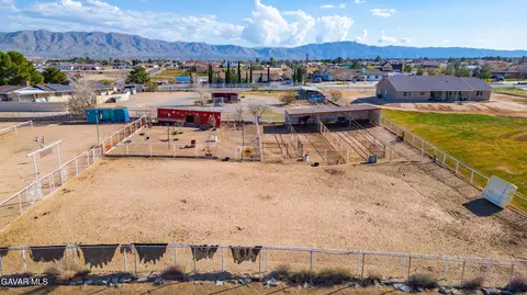 View/Area - 10872 Peach Ave, Hesperia, CA 92345 photo 5 of 12