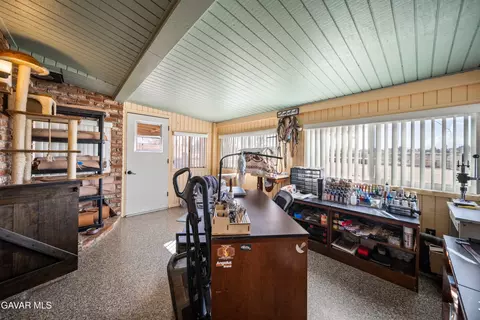 Other - 10872 Peach Ave, Hesperia, CA 92345 photo 3 of 9