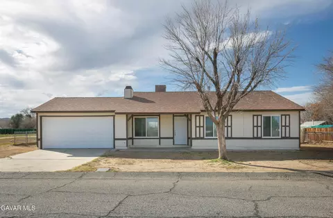 40629 178th St, Lake Los Angeles, CA 93535