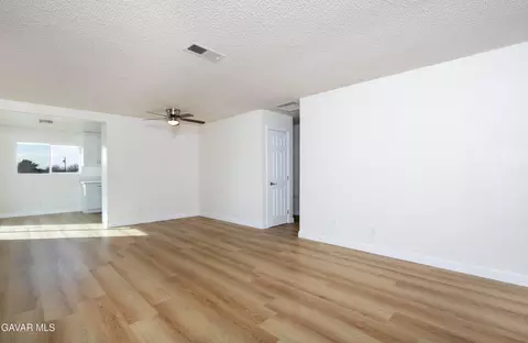 Living - 40629 178th St, Lake Los Angeles, CA 93535 photo 2 of 3