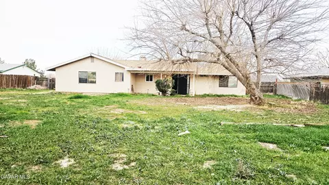 Exterior - 40985 174th St, Lancaster, CA 93535 photo 14 of 20