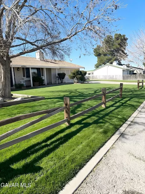 Exterior - 40985 174th St, Lancaster, CA 93535 photo 8 of 20