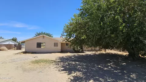 Exterior - 40985 174th St, Lancaster, CA 93535 photo 12 of 20