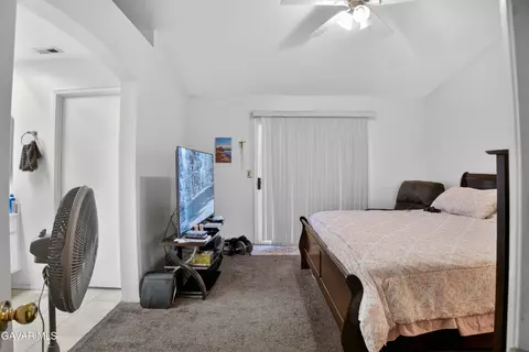5868 Opal Ave, Palmdale, CA 93552 photo 14
