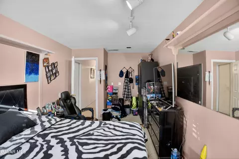 5868 Opal Ave, Palmdale, CA 93552 photo 11