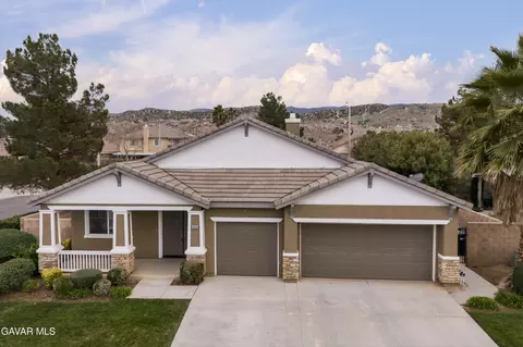 1820 Hideaway Pl, Quartz Hill, CA 93536